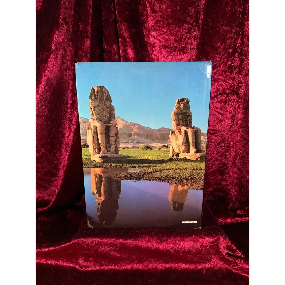 Vintage Hardcover Coffee Table Book – The World of the Pharaohs H. Stierlin 1978